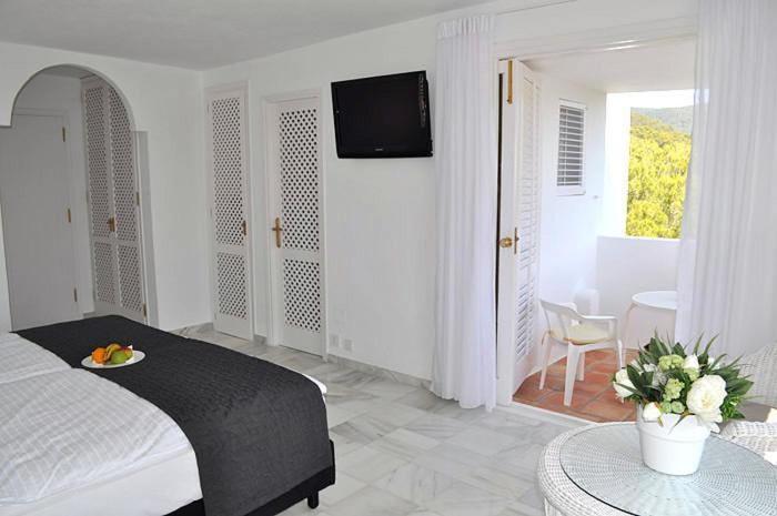 Hotel Village カラ・ヴァデラ 部屋 写真